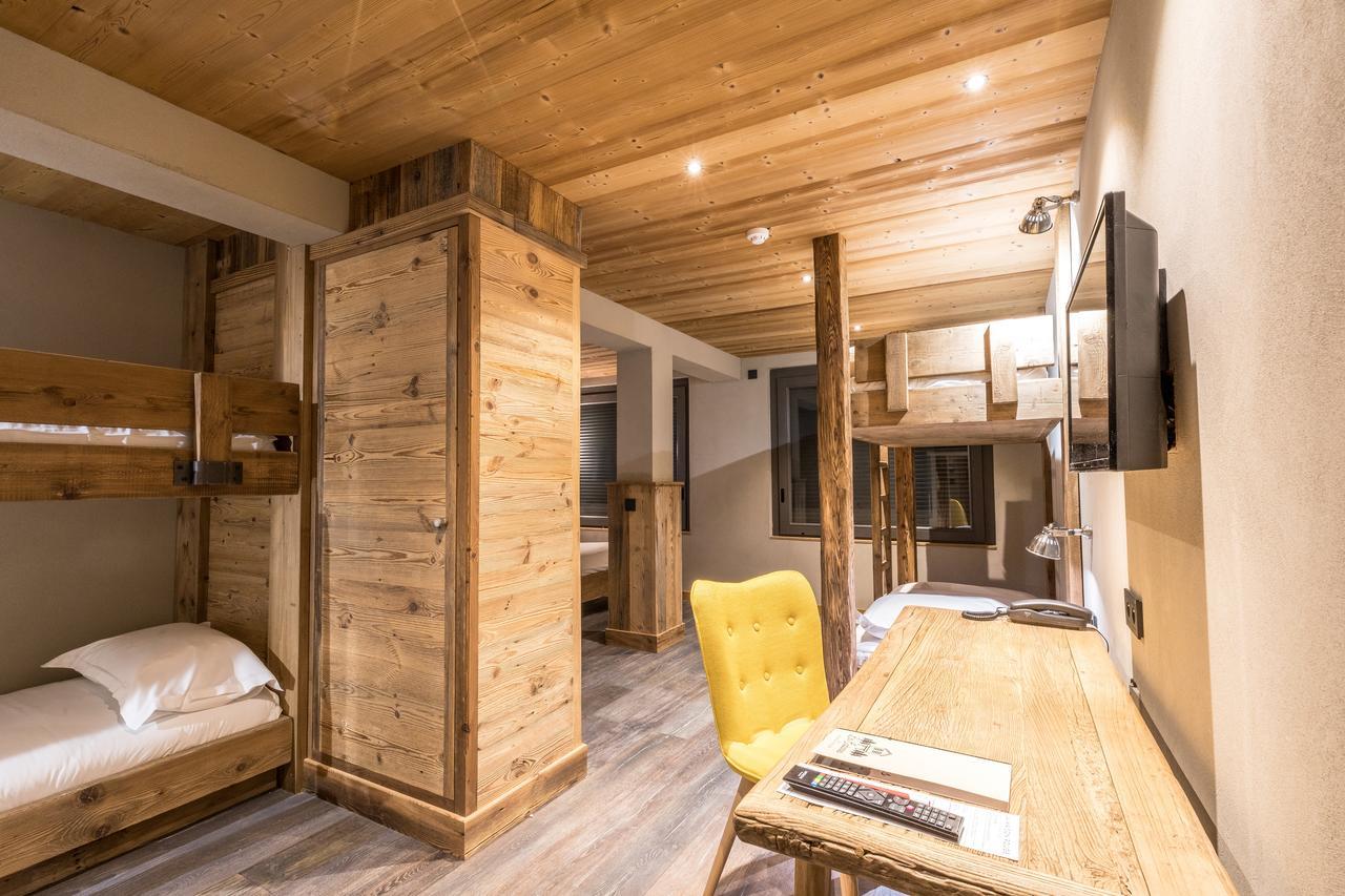 Les Cabanes De La Maison Rouge FRENCH ALPS Exterior foto